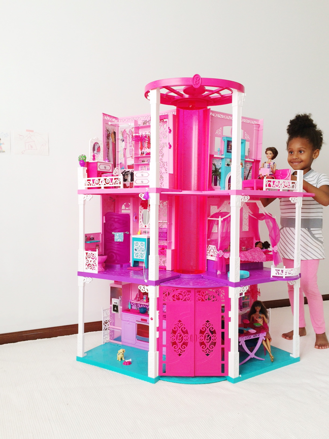 movie making with Barbie Dreamhouse | Shauna Younge for Momtastic