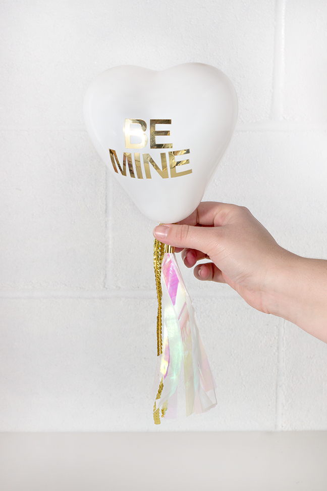 DIY Conversation Heart Balloon Valentines by Splendid Supply Co. for Momtastic.
