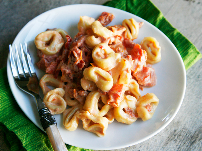 sundried tomato tortellini