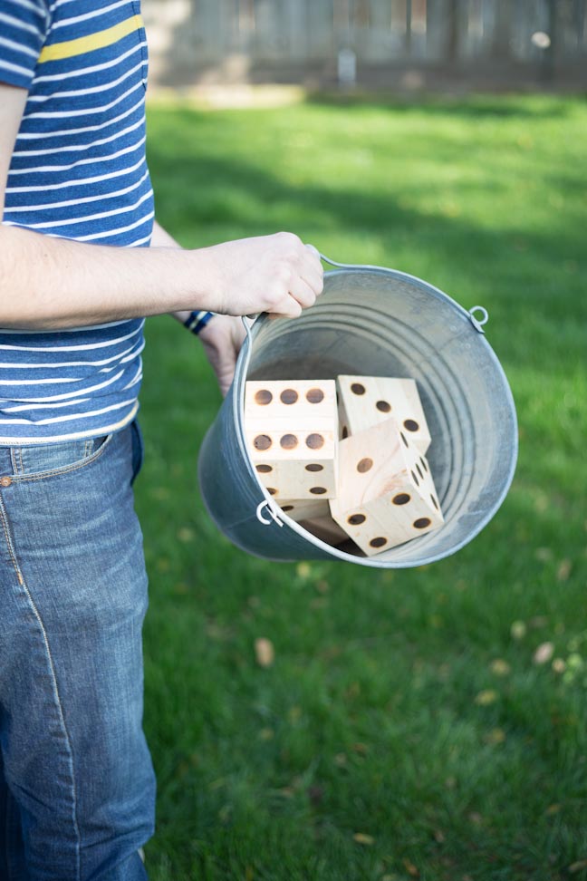 dice-yahtzee-bucket