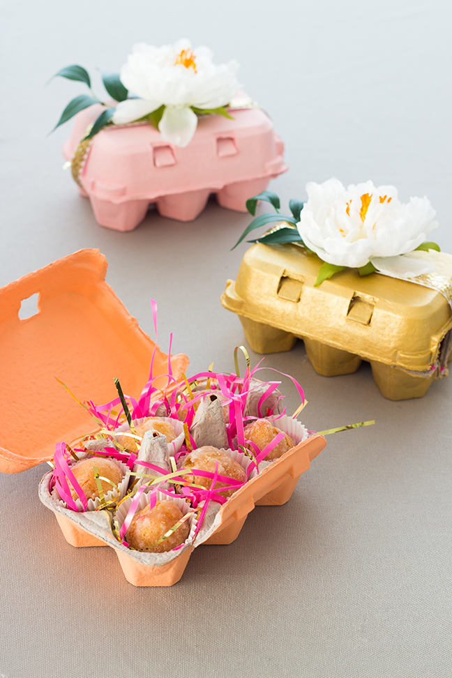 DIY Spring Giftable Baked Bites Boxes by @splendidsupply for Momtastic.