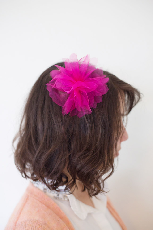 pink-organza-flower-in-hair