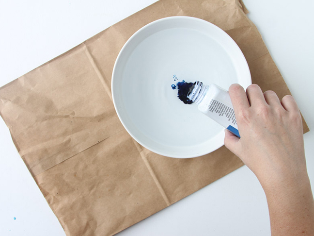 Step 1 // Pour dye into bowl with water