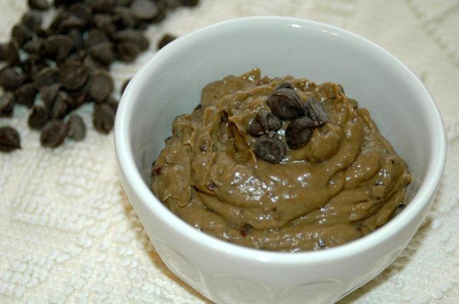 raw chocolate avocado pudding