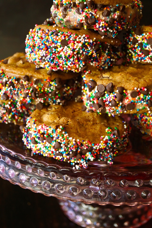 ice cream sandwiches-chocolate chips-sprinkles-pink glass cake platter