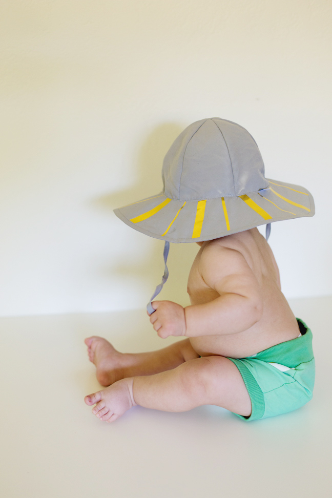 baby-gold-striped-sun-hat1