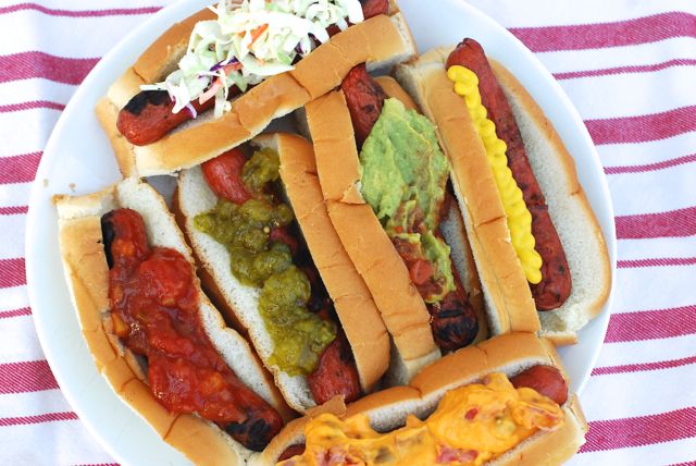 6 Ways to Top a Hot Dog