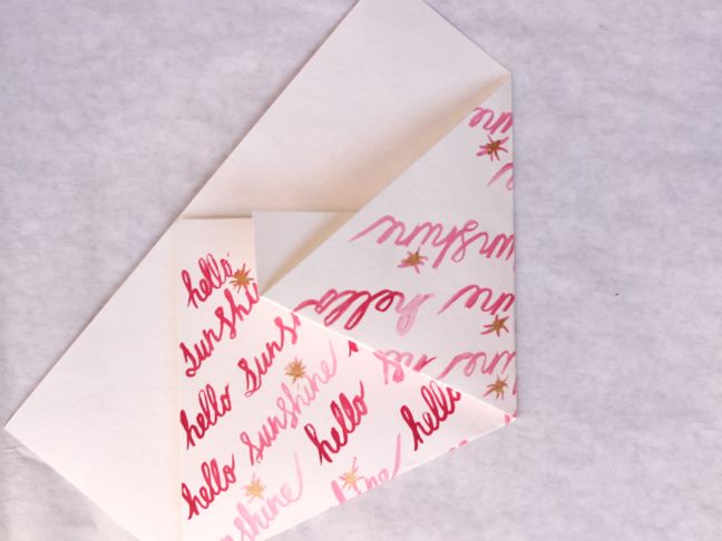 watercolor-diy-flower-wrap-hostess-gift-pink-paper-sunshine-print