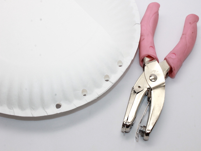 hole puncher paper plate