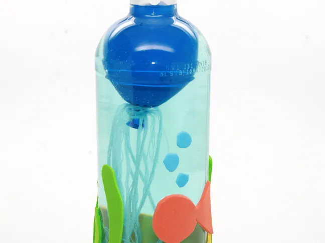 jellyfish in water bottle craft