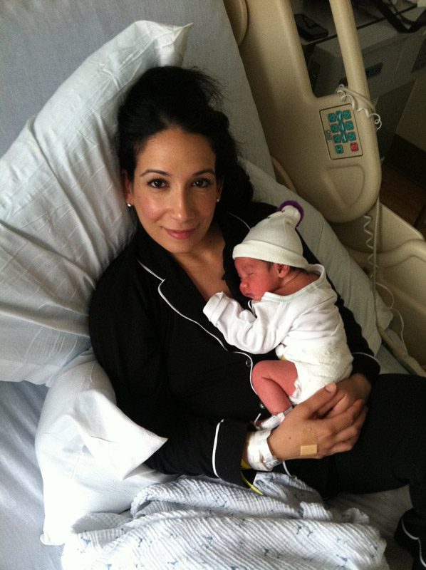 baby-and-mom-newborn-hospital