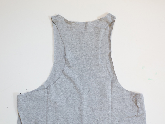 diy-racerback-workout-tee