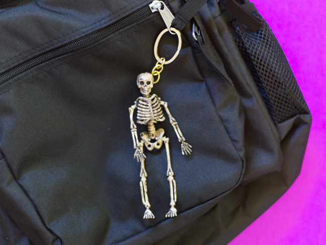 diy-skeleton-keychain