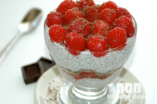 raspberry-chocolate-chia-pudding-parfait