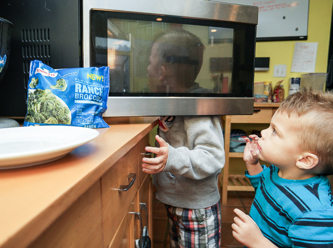 Broccoli and tot are friends - how to get kids really excited about eating healthy by telling them 