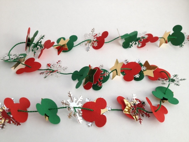 Mickey-tree-garland