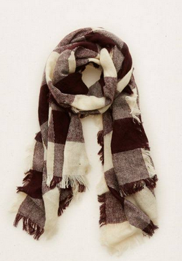 soft_woven_plum_blanket_scarf