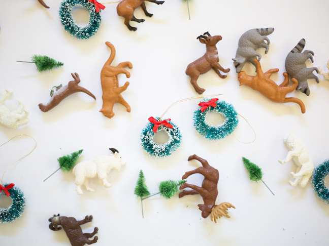 animals-and-wreaths