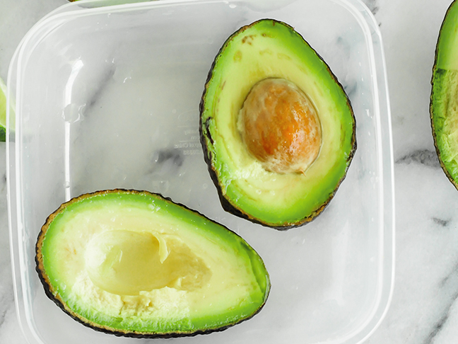 Tips for storing avocados in the refrigerator