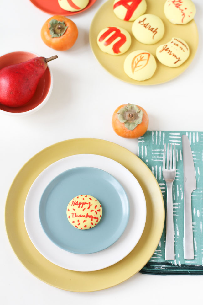 Unique (Cookie) Place Cards Idea for Thanksgiving