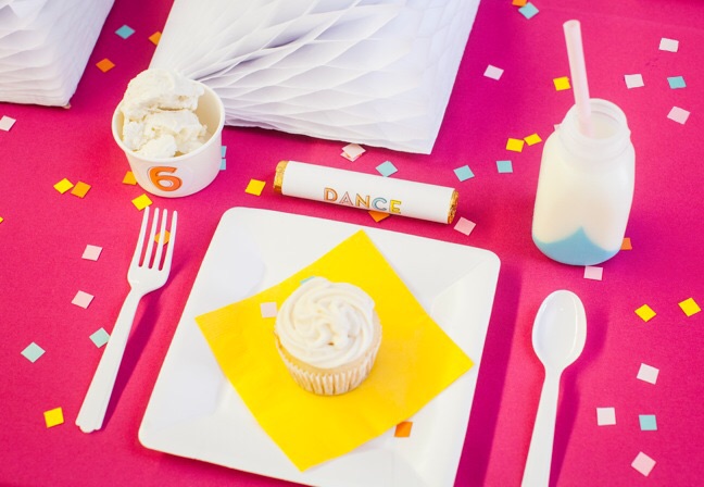Kids birthday party place setting | Shauna Younge for Momtastic (image: Sydnee Bickett)