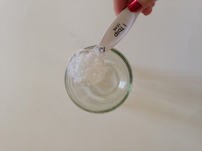 DIY mason jar snow globe from Chandra Fredrick for Momtastic