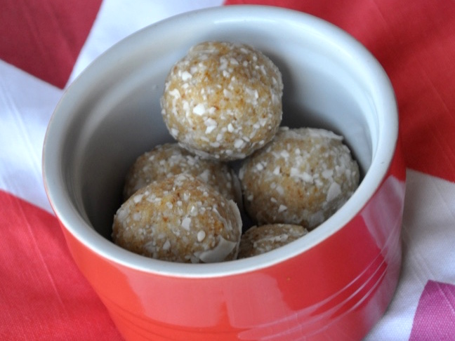 3 Power-packed nut-free bliss balls - coconut balls