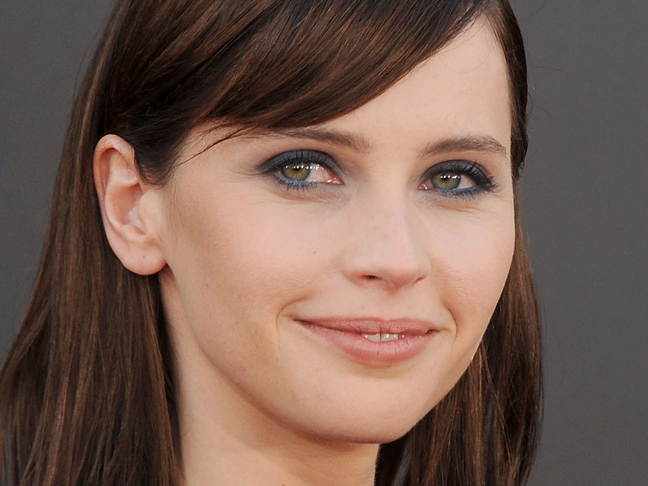 Felicity-Jones-eyeliner