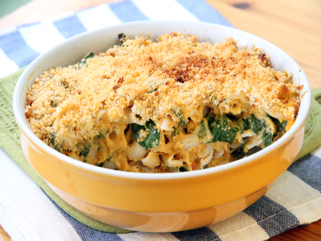 swiss chard mac and cheese with breadcrumbs
