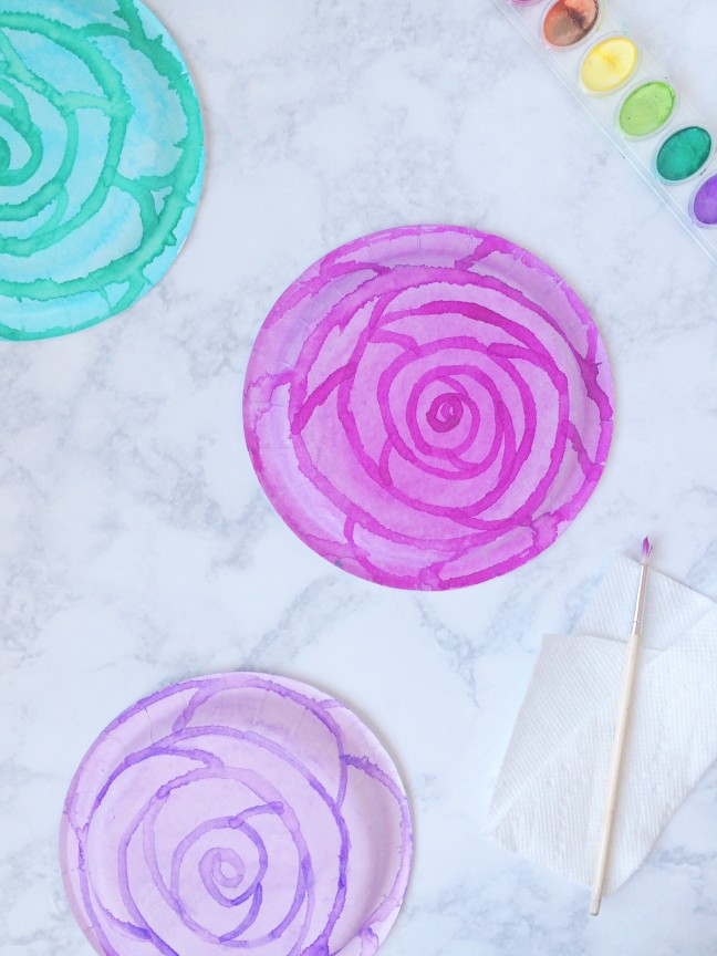 DIY Watercolor Flower Paper Plate Favor Box | Shauna Younge