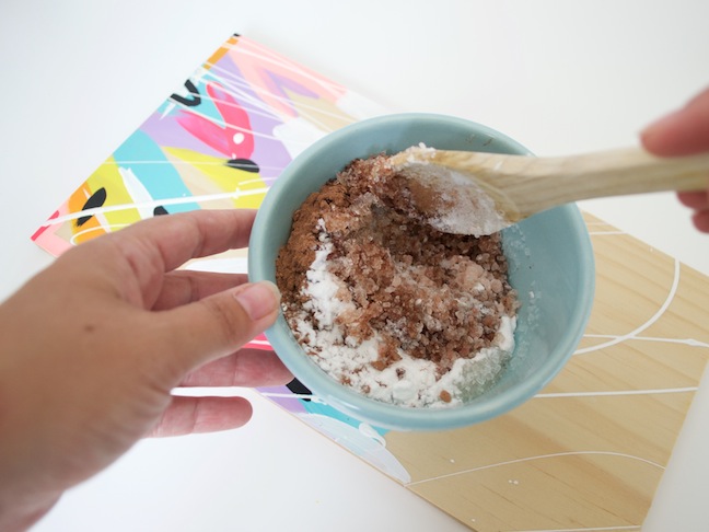 DIY chocolate bath salts - an easter gift tutorial 3