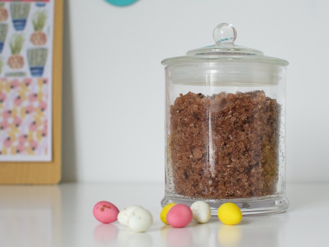 DIY chocolate bath salts - an easter gift tutorial 6