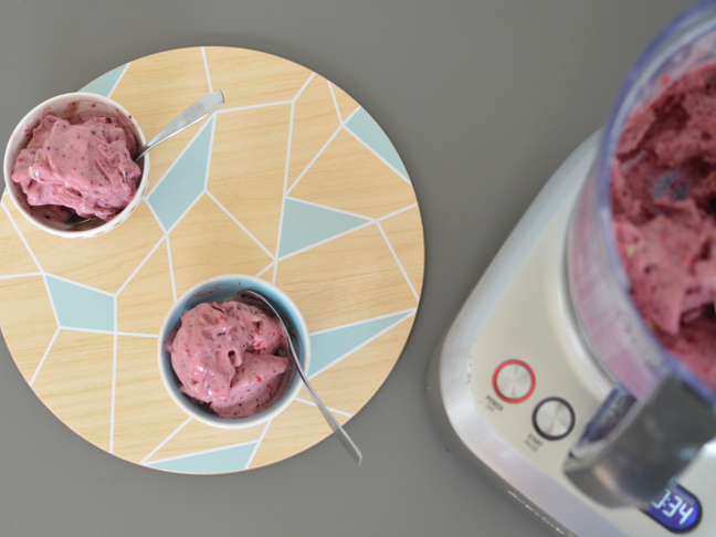 Nice cream recipe made from frozen berries and banana