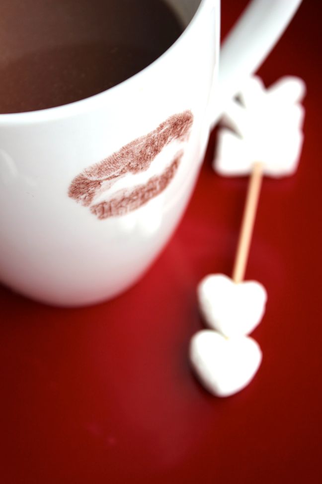 cupid-arrow-valentine-hot-chocolate-cocoa-mug-red-heart