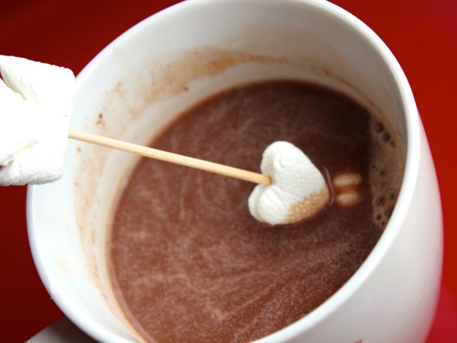 marshmallow-heart-cupid-arrow-cocoa-mug-valentine