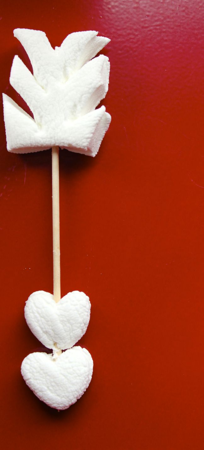 red-cupid-arrow-marshmallow-heart-valentine