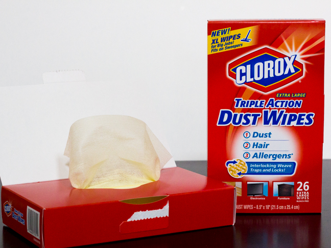 Allergy_Free_Home_Dust_Indoor_Allergies_Clorox_Triple_Action_Dust_Wipes-4