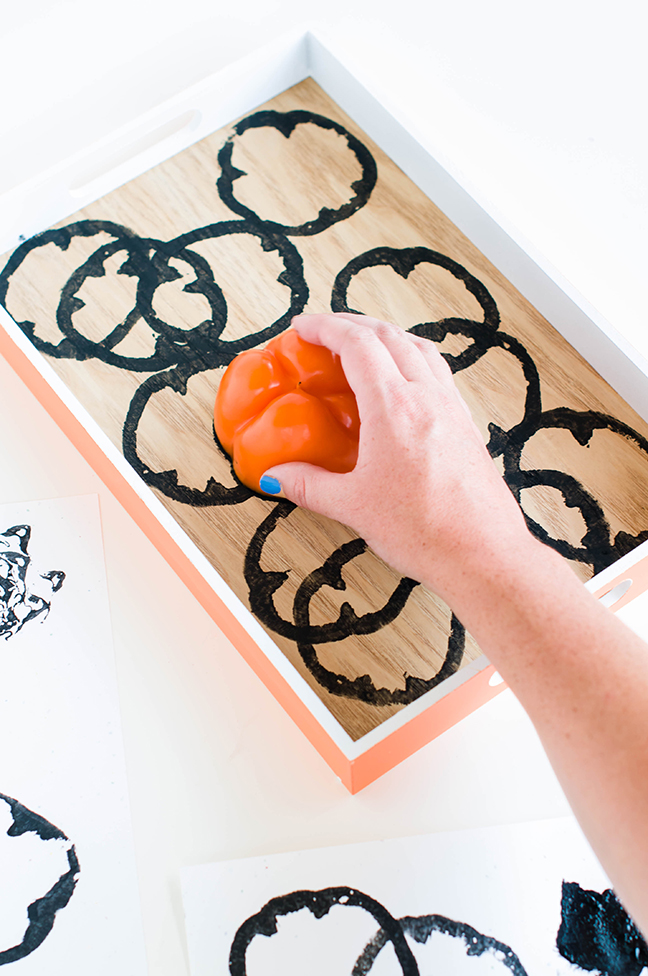 bell pepper stamp on wood tray