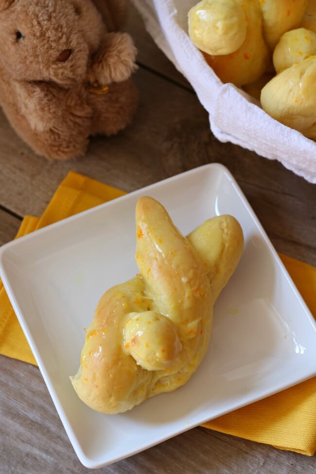 bunny orange rolls white plate