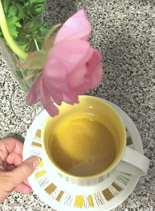 veggie puree in coffee cup