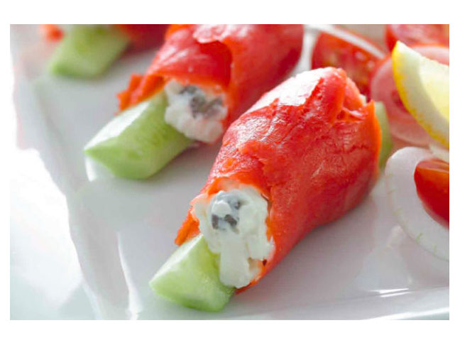 smoked salmon cheese cucumber