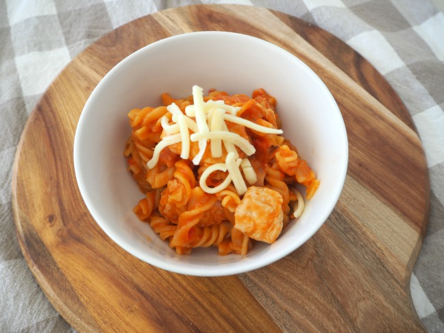 One Pot Speedy Chicken and Tomato Pasta