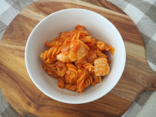 One Pot Speedy Chicken and Tomato Pasta