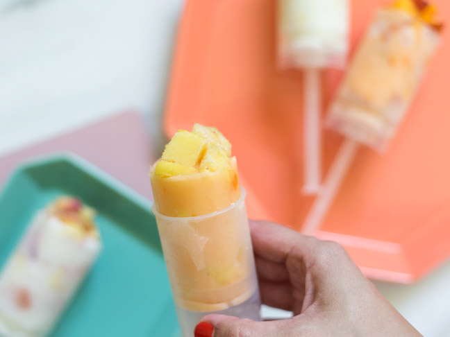 frozen-yogurt-push-pop-recipe-peaches