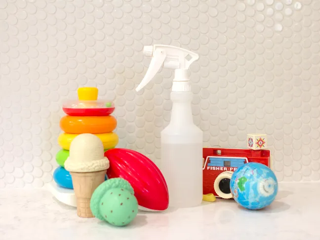 nontoxic-toy-cleaner-with-childrens-toys2