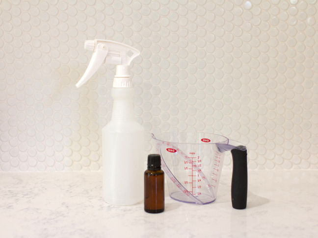 spray-bottle-measuring-cup-essential-oil