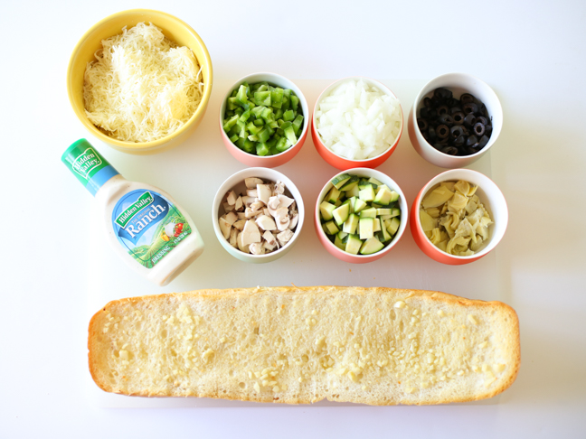 garlic bread pizza ingredients