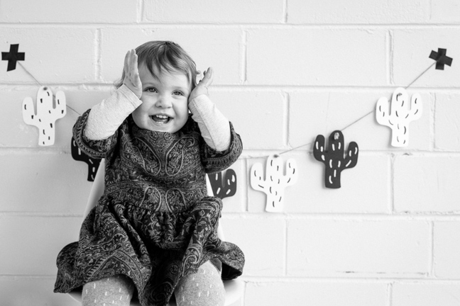 DIY: black and white cactus garland kids craft