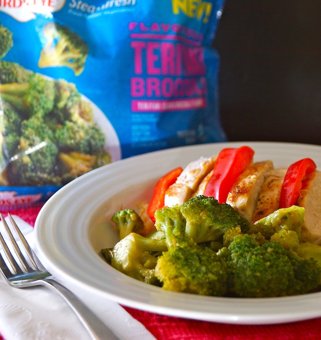 white plate-green-red-broccoli-blue bag