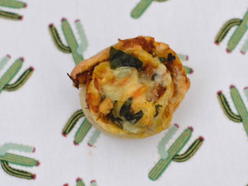 2-ingredient-pumpkin-scroll